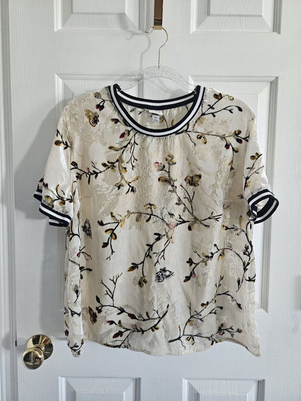 NWOT A New Day Vintage Inspired Floral Burnout Velvet Sheer Ringer Tee